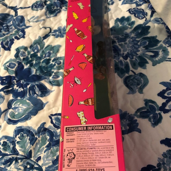 Mattel Vintage 1997 Special Edition Coca Cola Picnic Barbie BNIB - Picture 4 of 7